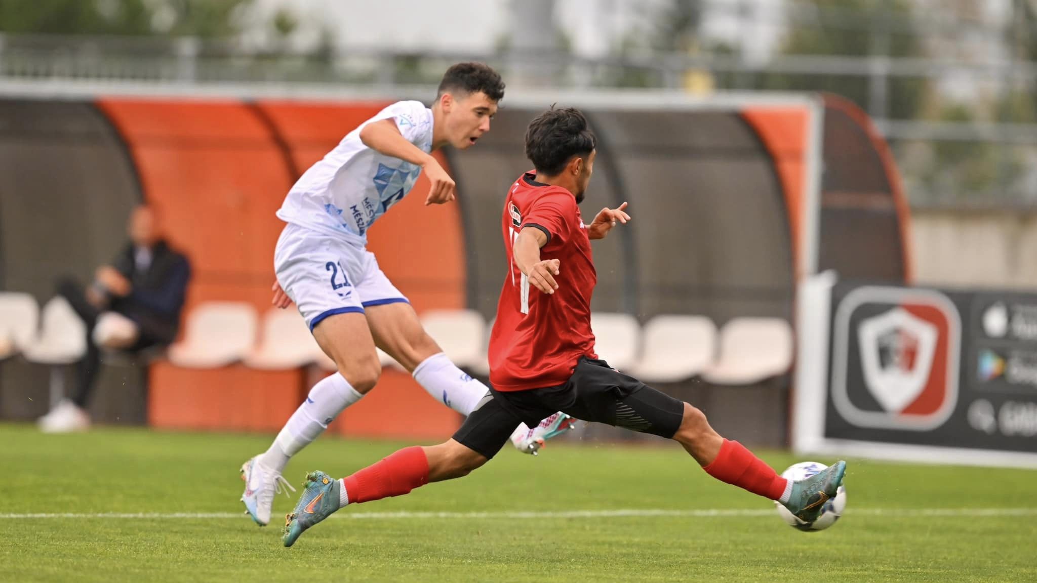 Kitekintő | Dusinszki Szabolcs és Vajda Roland is kezdőként szerepelt az UEFA Youth League-ben