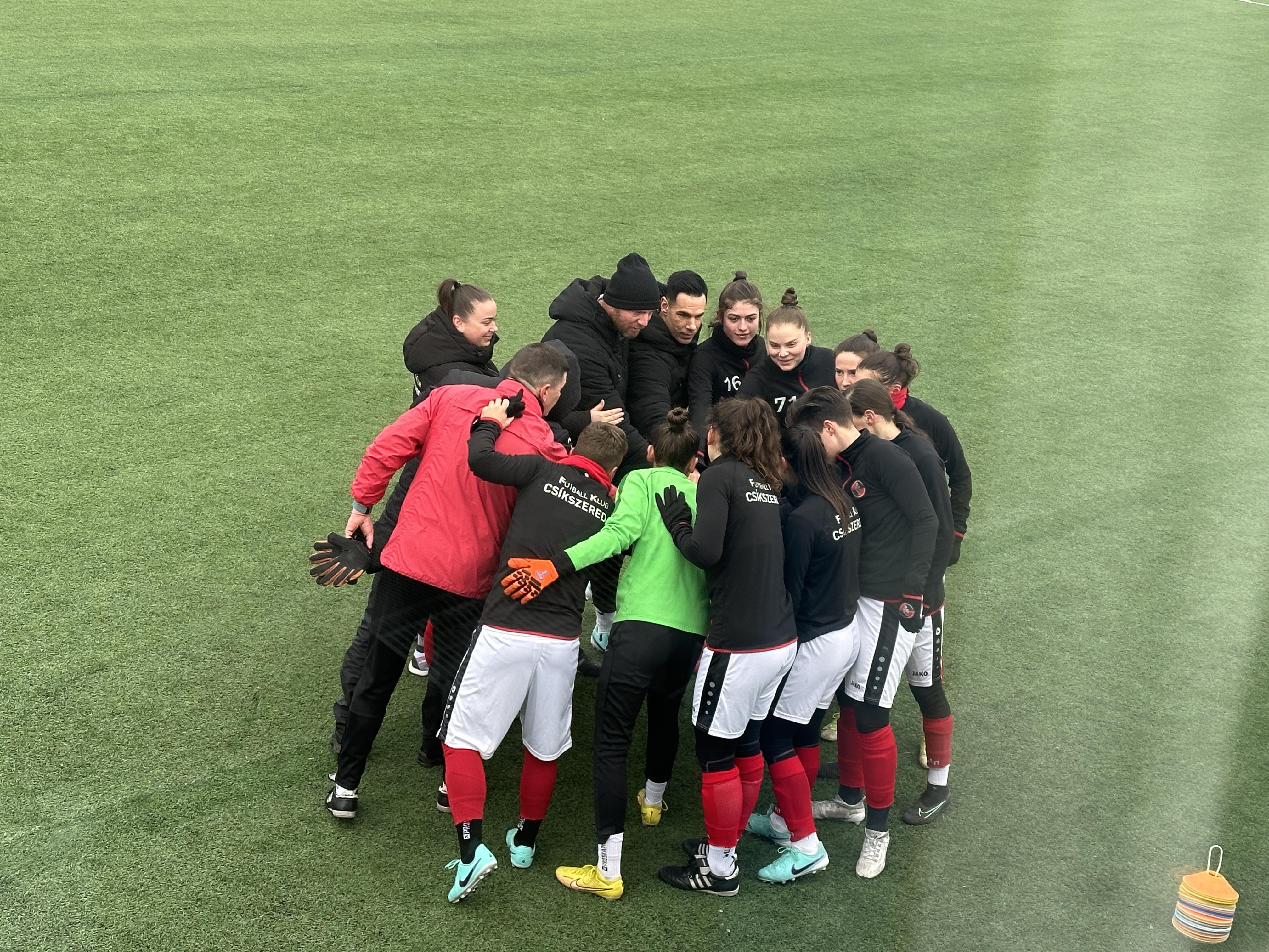Felkészülés | Második edzőmeccsükön is négy gólt lőttek a lányok