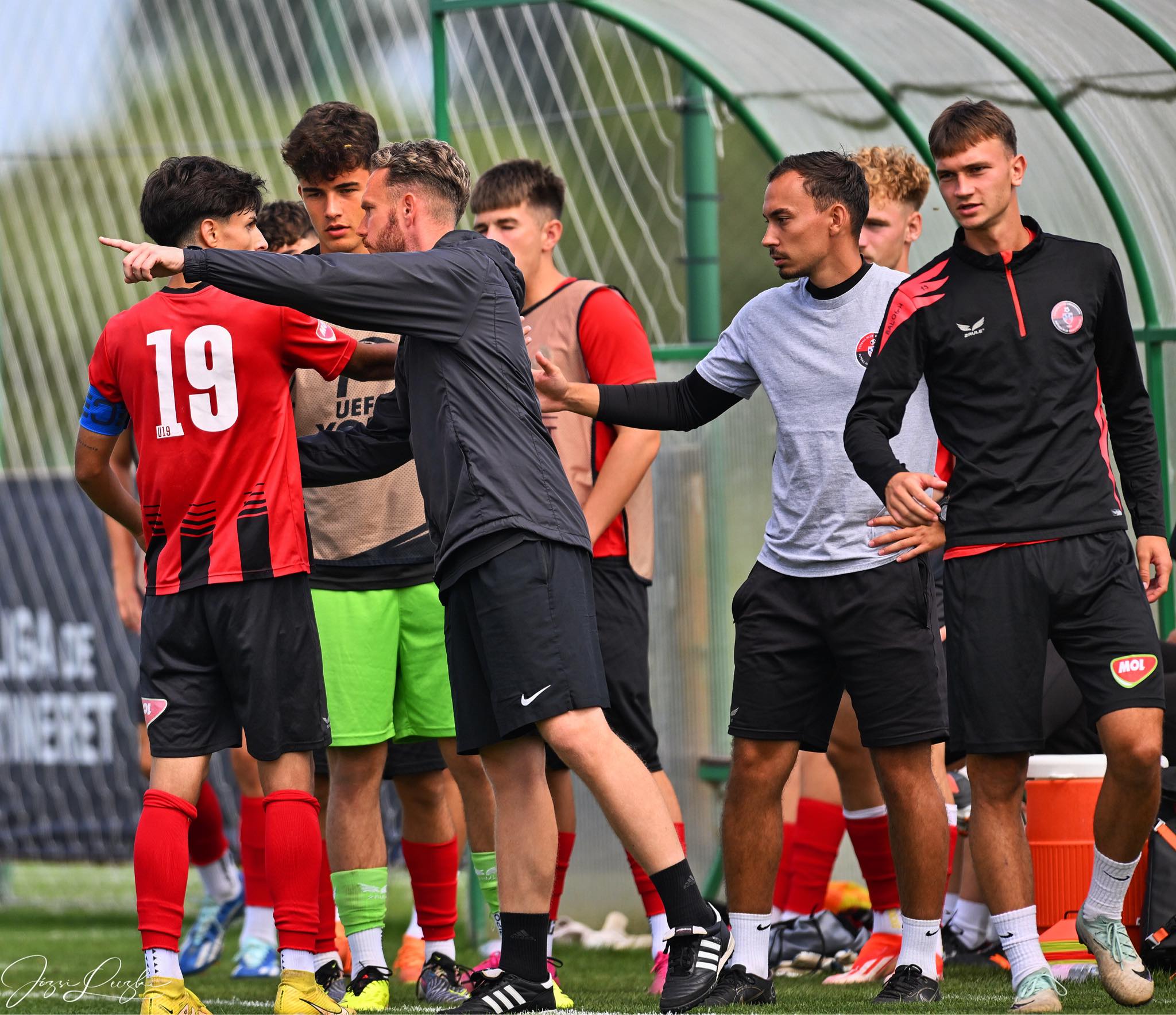 Kispad | Ifjúsági Liga U18 | Szakál Csaba |