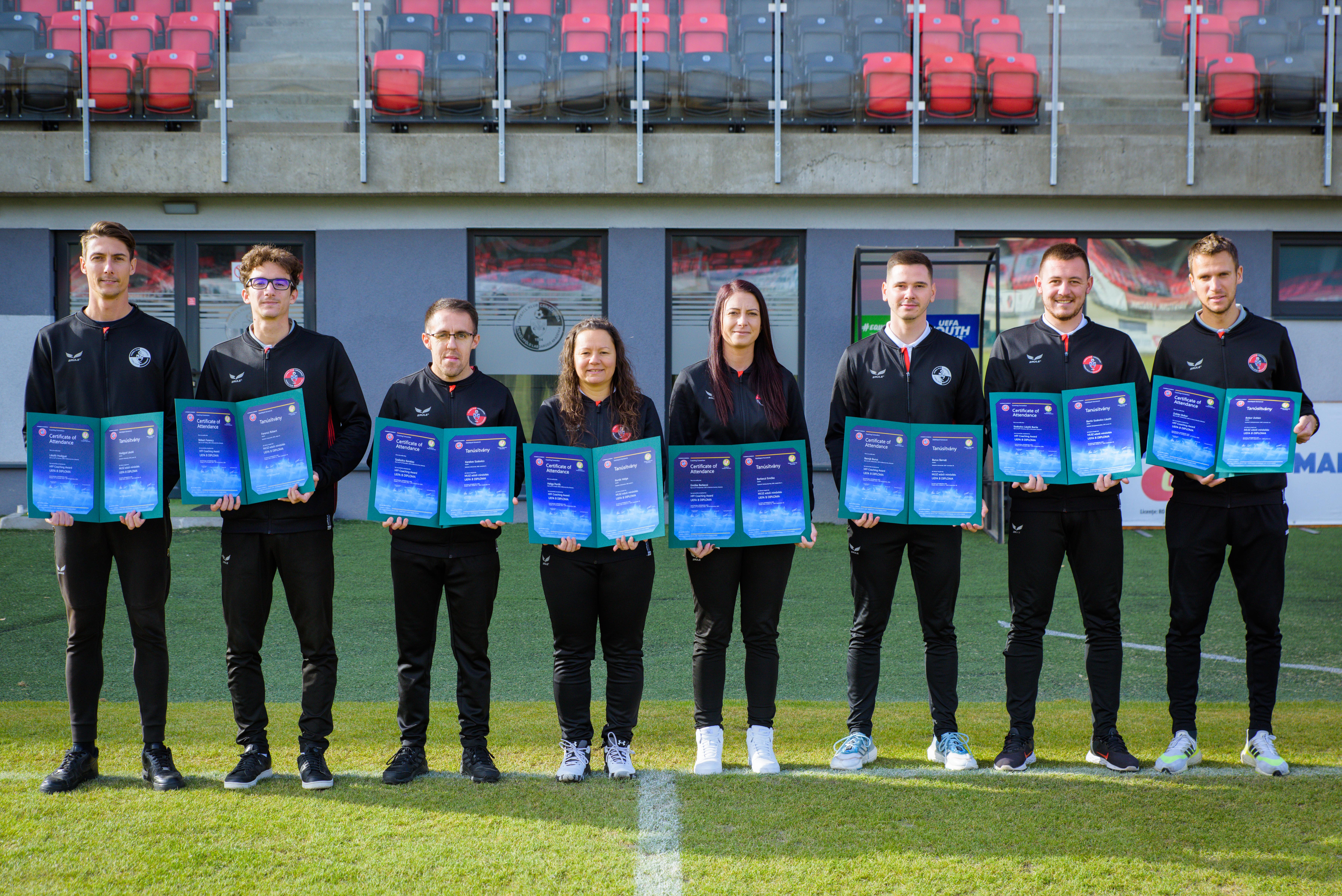 UEFA B-licensz az akadémia edzőinek