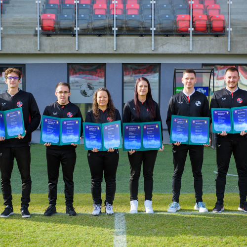 UEFA B-licensz az akadémia edzőinek