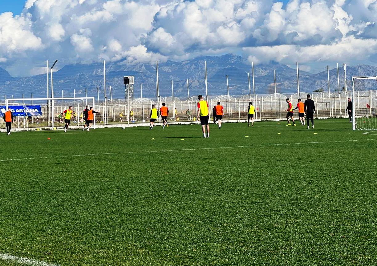 Liga 2 | Elkezdődött a törökországi edzőtábor
